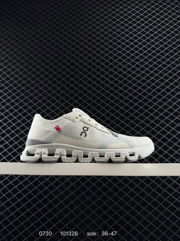 140 On昂跑 Cloudvista X 4.0 鞋款以网球为灵感的运动休闲鞋，大胆的复古外观与革新科技融合，助力运动生活的活力探索，让你尽享全天候舒适；多层叠加的环保人造皮革打造富有质感的鞋面，结