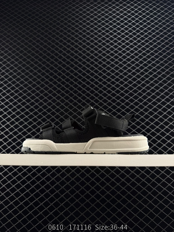 80 新百伦 New Balance NB 魔术贴 凉拖鞋忍者沙滩运动NB凉鞋 货号:NBRJ9B410 ID：171116 Size:36～44  详情          ¥ 80