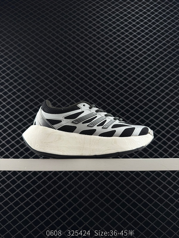 120 阿迪达斯 （adidas）男女士休闲鞋 ADIZERO ARUKU 减震耐磨缓冲回弹百搭运动鞋 厚底增高老爹鞋。今年曝光的adidas adiZero Aruku可以说是目前最受关注的新鞋之一