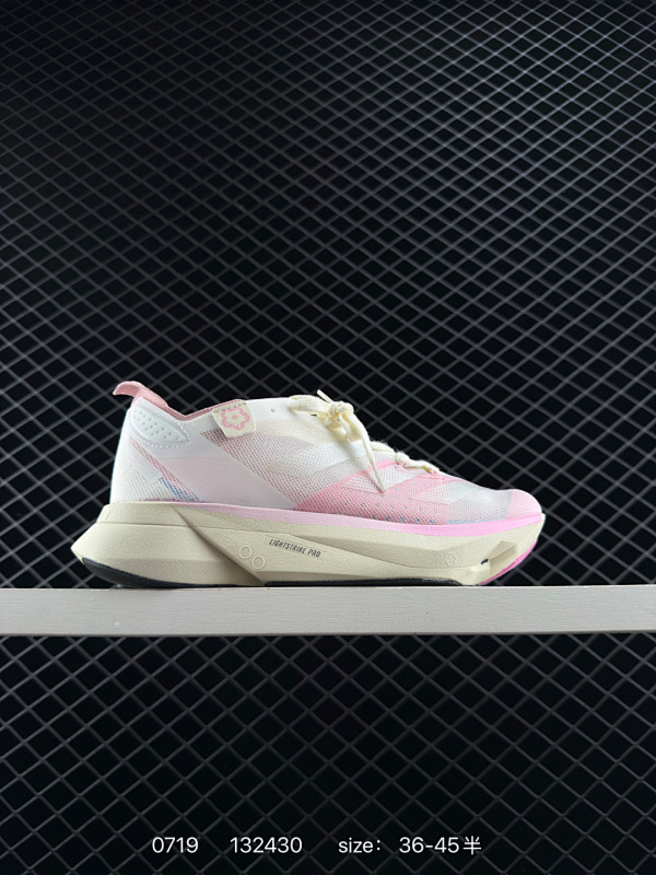 150 Adidas Adizero Adios Pro 3马拉松飞线贾卡轻质透气休闲运动跑步鞋 采用双层透气网纱 Flywire动态飞线绑缚鞋面材质 内置Zoom小气垫装置  货号：IG6444