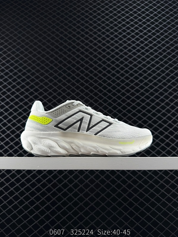 120 新百伦New Balance 系列复古老爹风休闲运动慢跑鞋 货号：M1080LUM 尺码：36-45 编码：325224