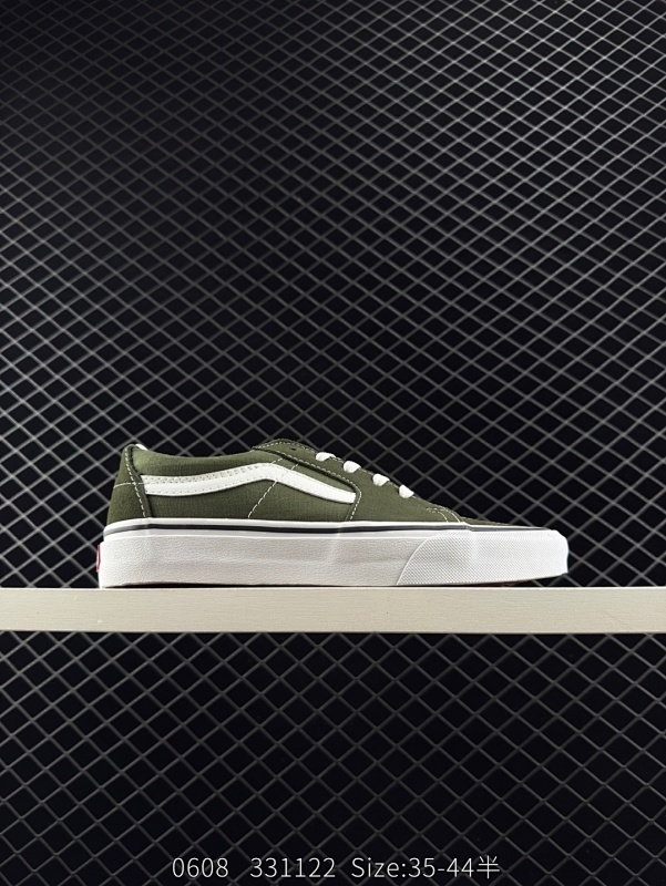 110 VANS 范斯 SK8-LOW 经典款 低帮 黑白 休闲板鞋帆布鞋 VN0A4UUK6BT 工艺：硫化1:1（重量1:1、真标、原钢印、材质标、鞋型标、合格证） 颜色vans低帮sk8余文乐