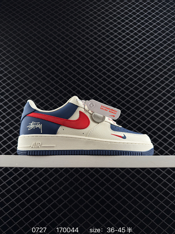220 耐克Nike Air Force 1 Low 空军一号低帮百搭休闲运动板鞋 柔软、弹性十足的缓震性能和出色的中底设计，横跨复古与现代的外型结合，造就出风靡全球三十多年的Force 1，直到今天