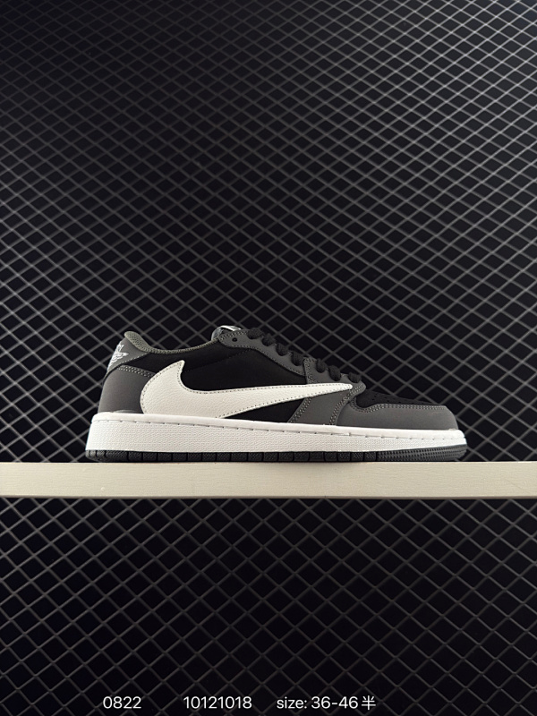 90 乔丹Air Jordan 1 乔丹篮球鞋男女运动鞋潮流板鞋 尺码：36 36.5 37.5 38 38.5 39 40 40.5 41 42 42.5 43 44 45 46 货号：CQ4277