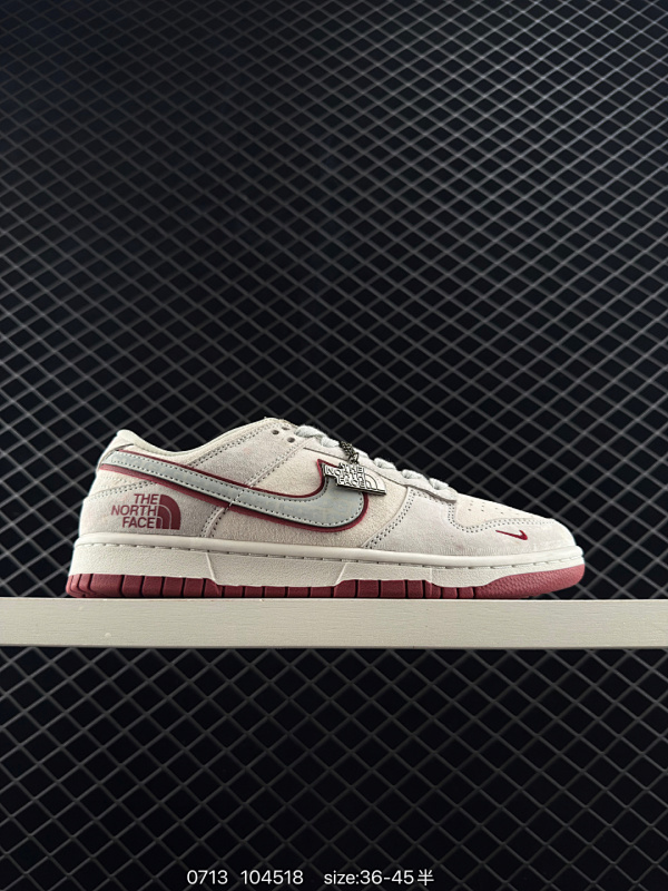 90 Nike Dunk Low Retro ‘DIY高端定制’耐克 低帮休闲运动板鞋 原装头层材料 用料绝不含糊 独家版型蒸餾加工帶來的是更好的视觉和脚感体验 清洁度 电绣工艺 皮料切割干净无任何毛