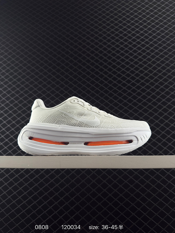 170 Nike VOMERO PREMIUM 耐克 舒适减震防滑 低帮跑步鞋 全掌ReactX泡绵中底 前掌和后跟还配备了Air Zoom气垫单元 据说跑起来更快更舒适哦 这次最大的升级点