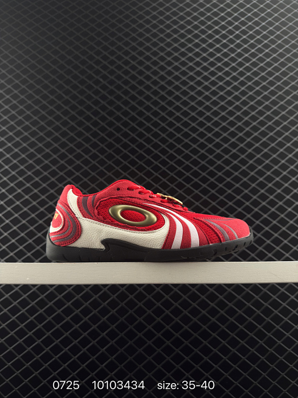 170 Old Order 人气单品 男女同款运动鞋 德训鞋 时尚运动跑步鞋。国潮天花板，上脚穿搭无敌，王嘉尔、檀健次同款，我要吹爆！救命 sos 姐妹们真的好好看越看越好看，明星同款国潮运动鞋，是来