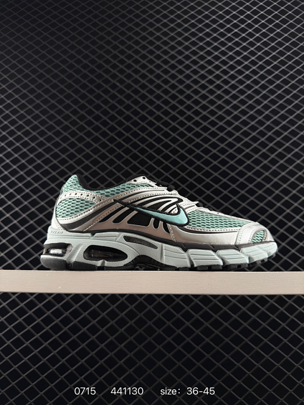 150 Nike Air max MOTO 2K 舒适百搭防滑耐磨 低帮跑步鞋 舒适有型适合日常穿着 该鞋款延续千禧年经典设计搭载泡绵中底厚实而轻盈 匠心细节巧搭立体耐克勾标志焕新演绎复古跑鞋 货号：