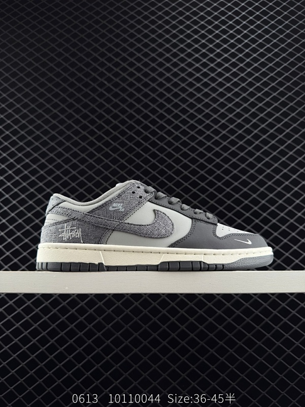 220 耐克Nike Dunk Low 板鞋 SB系列 古驰 GUCCI配色 经典百搭休闲运动板鞋加厚鞋舌的填充，使舒适性大大提升，同时也更方便穿脱中底部分则加入了脚感柔软舒适ZoomAir气垫，有效