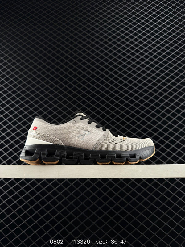 130 昂跑 Cloudtilt 2.0 罗意威联名轻便低帮跑步鞋 合集 鞋款以网球为灵感的运动休闲鞋 大胆的复古外观与革新科技融合助力运动生活的活力探索 让你尽享全天候舒适多层叠加的环保人造皮革打造