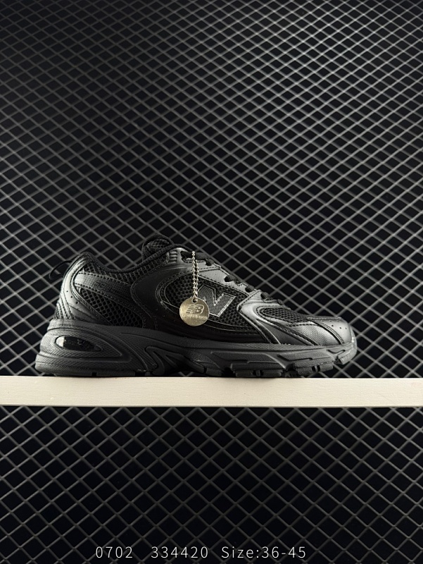 100 新百伦 NB530 New Balan530 复跑古鞋NB530这鞋双确实是NB家经复典古款式之一，以全科新技诠释，成打功造530鞋款。鞋面保在持530基本线条和片层构结的同时，采更用为简洁、