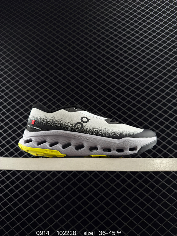 140 昂跑（On）Cloudnova Flux 男女款同款轻量舒适款运动鞋 透气缓震跑步鞋。Cloudnova家族的全新成员:CloudnovaFlux,流畅的时尚外观设计，配适你的多元运动日常，随