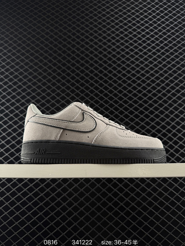 110 真标✅耐克Nike AIR FORCE 1’07空军一号低帮百搭休闲运动板鞋。柔软、弹性十足的缓震性能和出色的中底设计，横跨复古与现代的外型结合，造就出风靡全球三十多年的Force 1。 货号