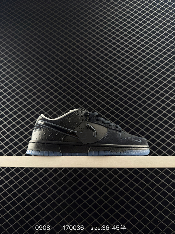 180 公司货 耐克Nike Air Force 1 Low  空军一号低帮百搭休闲运动板鞋。柔软、弹性十足的缓震性能和出色的中底设计，横跨复古与现代的外型结合，造就出风靡全球三十多年的Force 1