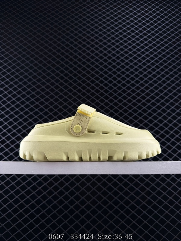 120 UGG夏季新款雪之答案SKTA 经典简约舒适百搭 时尚潮流休闲 厚底增高舒适轻便透气洞洞鞋 静音防磨防 是夏日里的活力炸弹充满青春活力，网面材质透气轻盈，夏天穿超清凉。可调节搭扣设计，方便叉贴