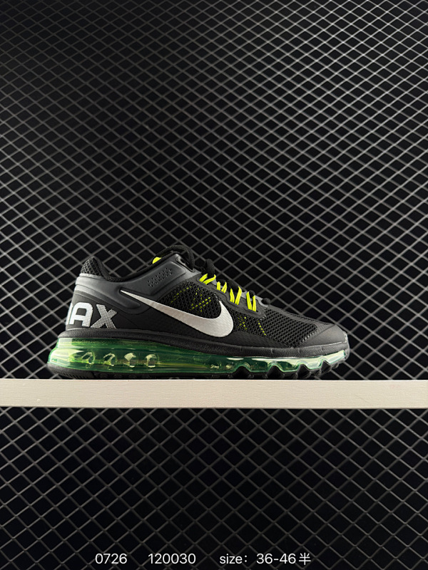 150 Nike Air Max 2013 联名气垫跑鞋  整体依旧以Stussy标志性的麻布编织材质覆盖 鞋身大面积采用了网眼材质为主 并且后跟部分还带有反勾Swoosh点缀 此外鞋带下方还带有St