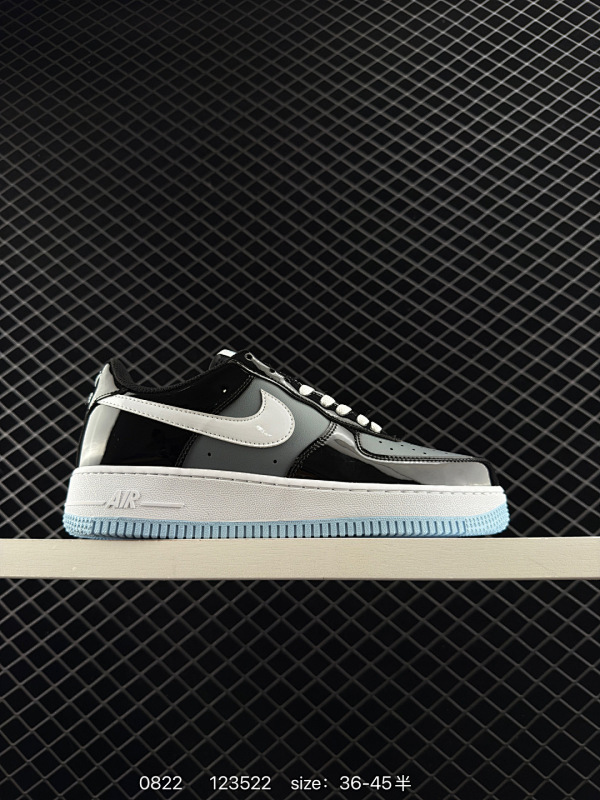 110 耐克Nike Air Force 1 Low 空军一号低帮百搭休闲运动板鞋 柔软、弹性十足的缓震性能和出色的中底设计，横跨复古与现代的外型结合，造就出风靡全球三十多年的Force 1，直到今天