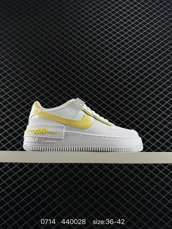 140 耐克NK Air Force 1 空军一号 马卡龙 官方货号：CI0919-106官方同步 原装级别 原楦头原纸板  打造纯正空军版型#专注外贸渠道  全掌内置蜂窝气垫 #原盒配件 原厂中底钢