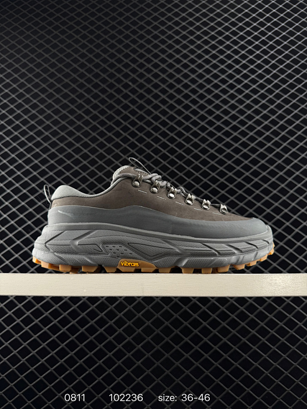 180 HOKA/霍卡 原楦原纸版数据开发版型，采用同源原厂eVent®机能防水磨砂小牛皮组合防滑防踢硫化橡胶片鞋面材质，原装轻量化材料Fresh Foam超轻量中底，全部用料过3C认证，滚动平衡科技