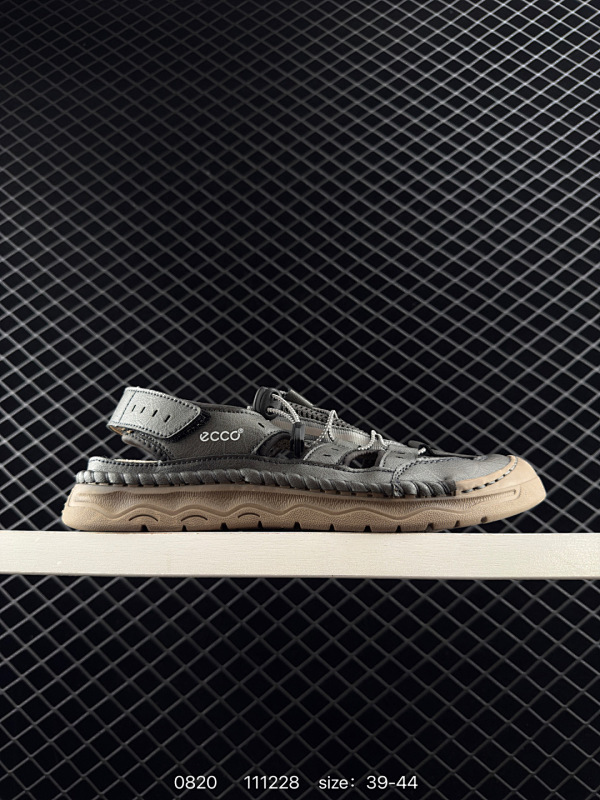 140 ECCO/爱步 采用耐磨牛巴革组合透气可调节织带鞋面材质，耐弯折橡胶大底，正确原盒包装吊牌，完全还原ZP工艺❗️夏季新品，丹麦品牌/爱步ECCO Men"s Classic Plastic 包