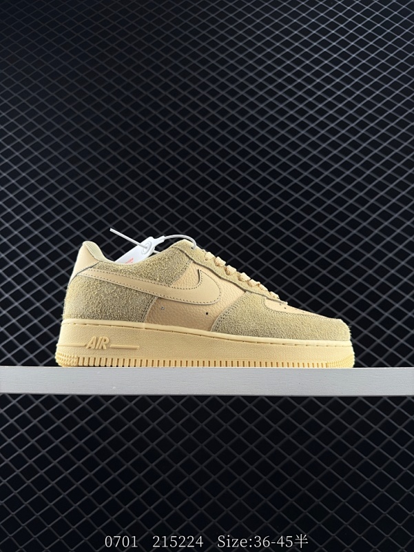 120 真标✅耐克Nike AIR FORCE 1‘07 LX 空军一号低帮百搭休闲运动板鞋。柔软、弹性十足的缓震性能和出色的中底设计，横跨复古与现代的外型结合，造就出风靡全球三十多年的Force 1