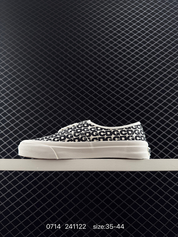 110【2025 CDG✖Vans联名OTW高端线来了】 纯原抗疲劳缓震鞋垫（可抽卸），OTW高端线升级，质感拉满上脚更舒服！ 2025年满印CDG黑白Authentic 44板鞋 川久保玲盖