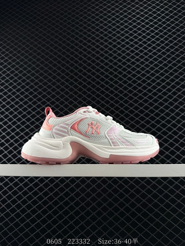 160 MLB XLG CHUNKY 纽约洋基队 潮流时尚厚底运动鞋  安全防撞包裹鞋头 符合人体结构 精心设计 行走柔软触感 后跟加厚 呵护脚后跟轻松穿脱不磨脚 柔软耐磨 减少足部负担 大底纹路有效