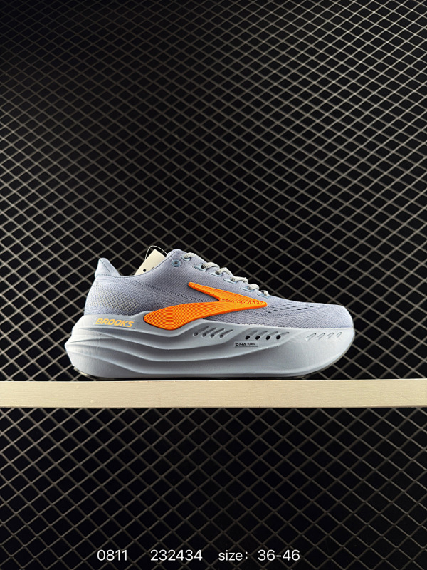 170 公司级✅Brooks 布鲁克斯Glycerin Max 超级甘油 厚底马拉松缓震跑鞋 该鞋以厚实的中底和高分子注氮技术为特点 提供极致的缓震性能 鞋面柔软厚实 具有良好的包裹性能和散热性能 大