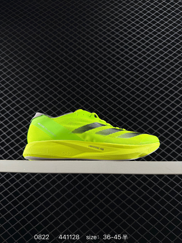 140 阿迪达斯Adidas Adizero Adios 4 M马拉松飞线贾卡轻质透气休闲运动跑步鞋 货号：JR6373 采用双层透气网纱 Flywire动态飞线绑缚鞋面材质 内置Zoom小气垫装置