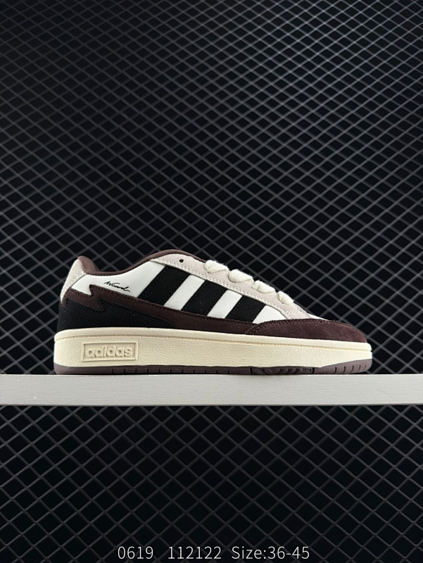 110 阿迪达斯Adidas WCARD ADV学院系列 经典复古低帮百搭休闲运动板鞋 网球运动休闲鞋。这款adidas Card低帮经典运动鞋，助你舒适自信活动。采用实穿皮革鞋面和别致衬里，力求惬意