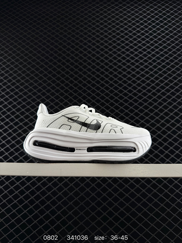 180 Nike ZOOM PREMIUM 耐克 飞马 舒适减震防滑 低帮跑步鞋全掌ReactX泡绵中底 前掌和后跟还配备了Air Zoom气垫单元 据说跑起来更快更舒适哦 这次最大的升级点 首次引入