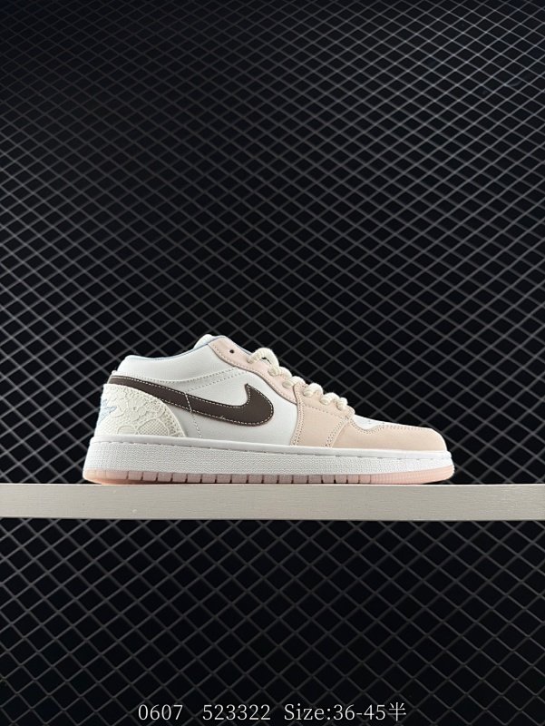 110 真标✅Nike Air Jordan 1 Low AJ1乔1低帮休闲板鞋 同步官方配色  官方货号：IB8859-101 Size：36 36.5 37.5 38 38.5 39 40 40.