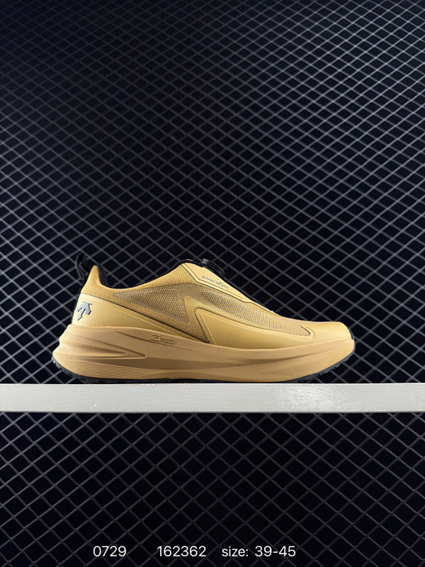 310 公司级 DESCENTE迪桑特CHRON系列男女同款CHRON复古运动休闲鞋帆布鞋 货号：D5231LSN2 编码：162362 Size:39～44 全文  详情          ¥ 31