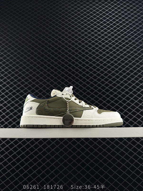 130 Jordan/乔丹 男女鞋真标半码制，采用软质牛剖革组合提花帆布鞋面材质，缜密拉帮中底布，鞋垫嵌EVA缓震物料及背胶，内置气垫及耐磨橡胶大底❗️当红嘻哈歌手特拉维斯·斯科特定制联乘法国高奢