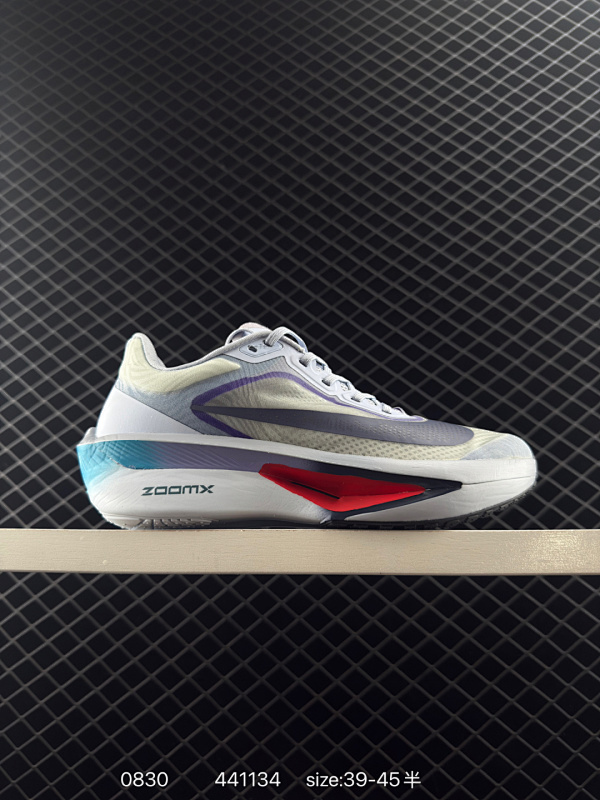 170 Nike耐克 Zoom Fly 6 马拉松运动缓震跑步鞋！ 保留经典马拉松鞋款造型双层材质鞋面飞线编织 网纱附面 兼顾包裹感以及透气性带来最佳的专业