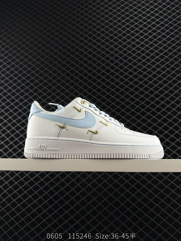 230 耐克Nike Air Force 1’07空军一号低帮百搭休闲运动板鞋。柔软、弹性十足的缓震性能和出色的中底设计，横跨复古与现代的外型结合，造就出风靡全球三十多年的Force 1。 货号：ZH