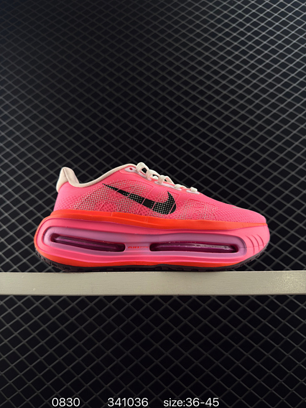 180 Nike ZOOM PREMIUM 耐克 飞马 舒适减震防滑 低帮跑步鞋全掌ReactX泡绵中底 前掌和后跟还配备了Air Zoom气垫单元 据说跑起来更快更舒适哦 这次最大的升级点 首次引入