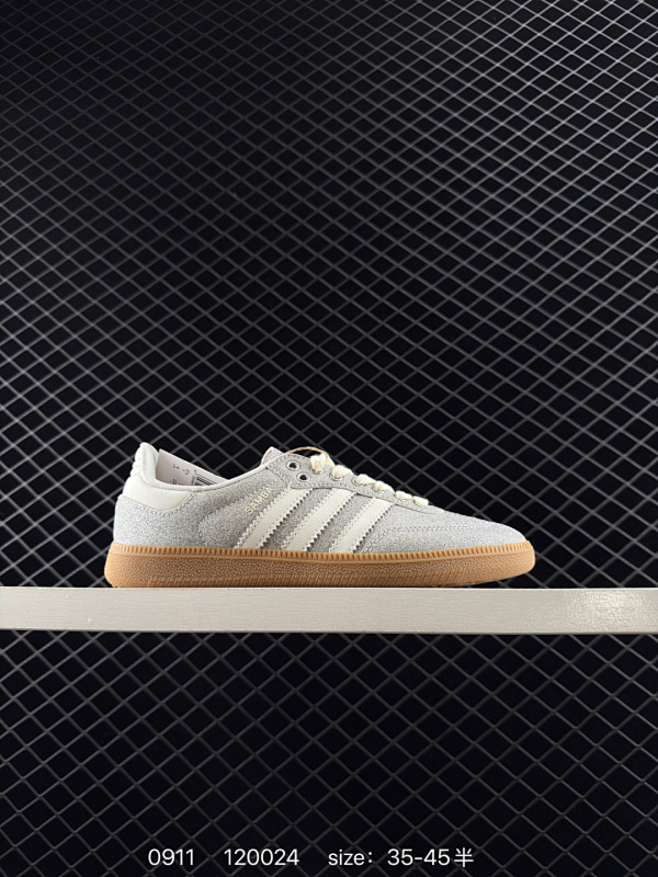 120 阿迪达斯 德训鞋 ADIDAS ORIGINALS SAMBA OG SHOES 经典运动鞋小白鞋 「T头鞋」男女士板鞋 彰显休闲摩登风情的时尚经典鞋。它诞生于50年代的足球场，随后走向街头和