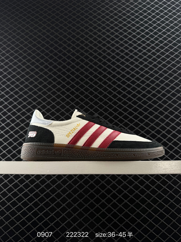 110 公司级阿迪 Adidas Handball Spezial 复古单品 阿迪达斯经典款复古休闲板鞋 #原厂原档案开发出品 皮料切割干净无任何毛边 鞋型细节完美 超高清洁度 货号：JQ8735 尺