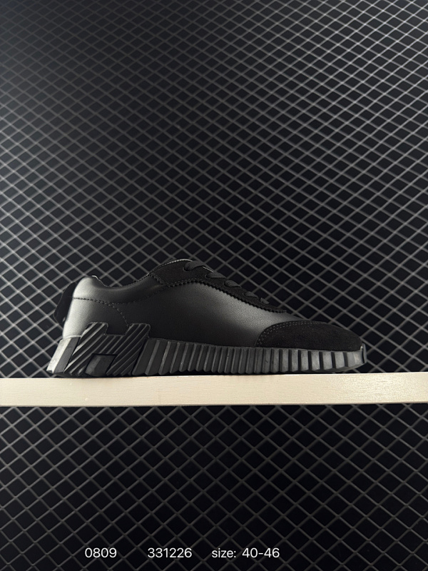 130 HERMES爱马仕 Bouncing 小牛皮 圆头系带 低帮 生活休闲鞋 男款 白色 尺码：如图 编码：331226  详情     ¥ 130