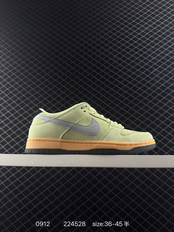 140 Nike Dunk SB”Pure Platinum and Vivid Purp 原装头层材料 独家版型蒸餾加工 帶來的是更好的视觉和脚感体验 大厂纯原品质出货 清洁度 电绣工艺 皮料切割干