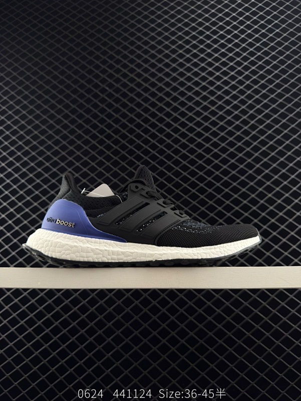 120 阿迪达斯 Adidas ULTRABOOST LIGHT轻弹系列低帮袜套式针织透气缓震休闲运动慢跑鞋，爆米花，搭载LIGHT BOOST中底的ULTRABOOST跑步鞋历经10年不断创新以科技