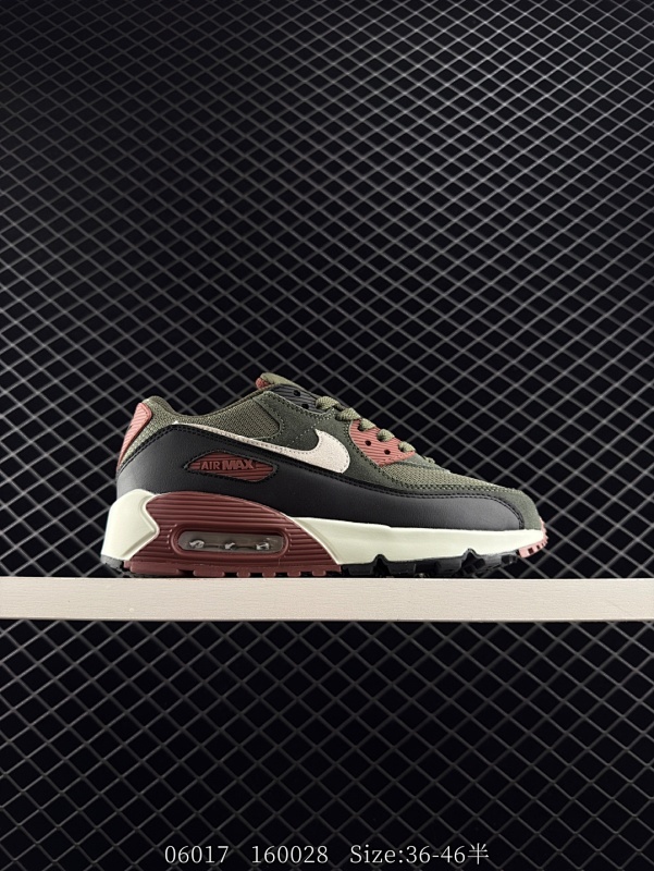 140 公司级✅NIKE耐克运动鞋 Air max 90 健身运动跑鞋休闲鞋 复古风十足！Air Max 90 作为 Nike 旗下最经典的鞋型之一，凭借着百搭的造型，获得众多鞋迷们的喜爱。鞋面采用皮