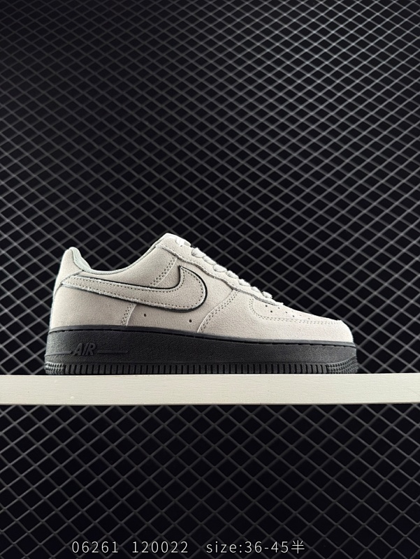 110 ✅Nike Air Force 1 Low  原楦头原纸板 打造纯正空军版型 专注外贸渠道 全掌内置蜂窝气垫  原盒配件 原厂中底钢印、拉帮完美    官方货号: HQ1986 Size：