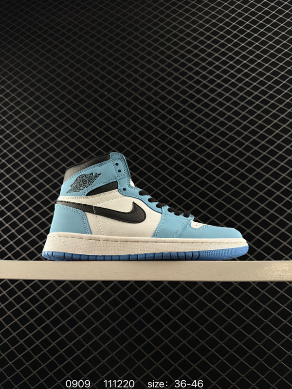 100 耐克Nike Air Jordan 1 Retro High OG”Black/White“AJ1代迈克尔·乔丹高帮经典复古百搭休闲文化运动篮球鞋 货号：554724-445 编码：11122