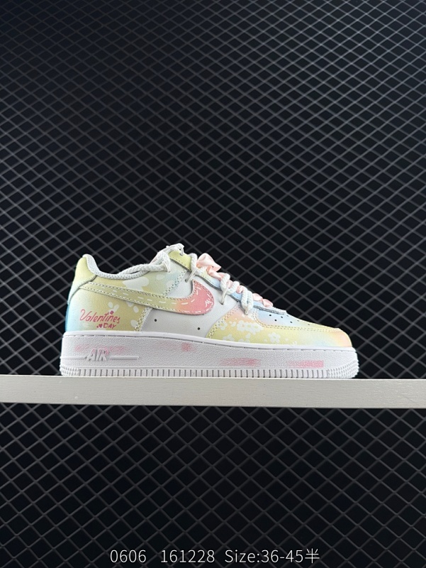 140 ✅NK Air Force 1´07 Low 空军一号低帮百搭休闲运动板鞋 XS1958-546 柔软、弹性十足的缓震性能和出色的中底设计 横跨复古与现代的外型结合 造就出风靡全球 三十多年的