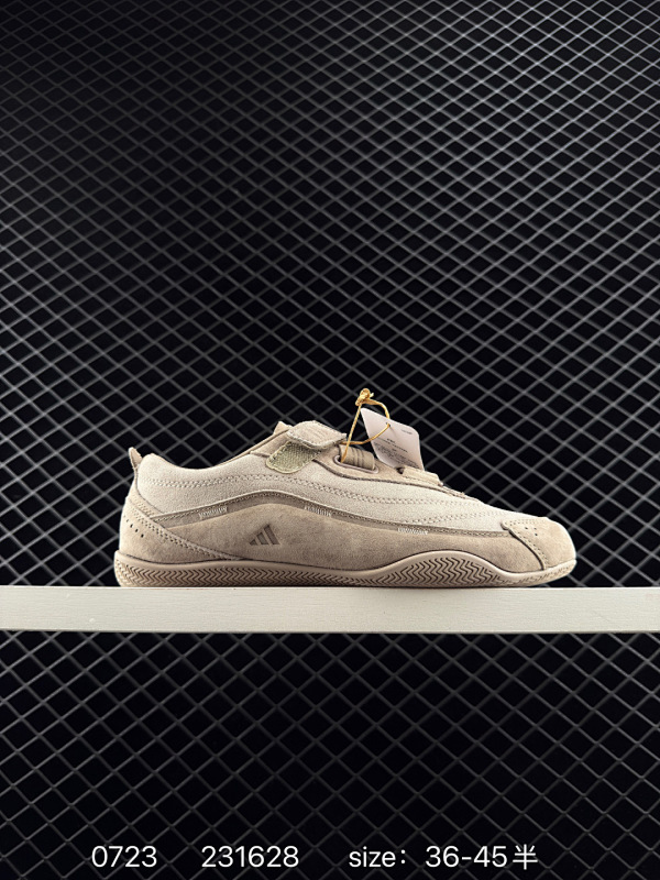 140 adidas FOS URBAN REVERIE 舒适时尚 阿迪fos芭蕾鞋  设计感特别强 中底廓形设计 结合了两种缓震技术 绑带设计整体线条优美 显脚瘦 虽然底子有点薄 却异常舒适 官方货