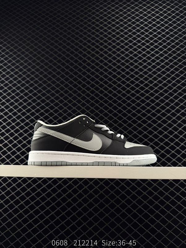 70 ✅耐克Nike SB Dunk Low Retro 扣篮系列 复古低帮休闲运动滑板板鞋 采用脚感柔软舒适ZoomAir气垫 有效吸收滑板等极限运动在落地时带来的冲击力 为街头运动者们提供更好的保