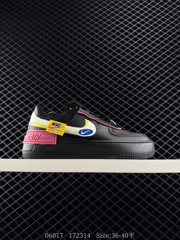 70 福利特价✅Nike WMNS Air Force 1 Shadow 马卡龙军空一号轻增量高低帮搭百板鞋。为典经设计注玩入味元素。 分层构结、大加中及底双重品牌标志，充彰份显 ANike AF1