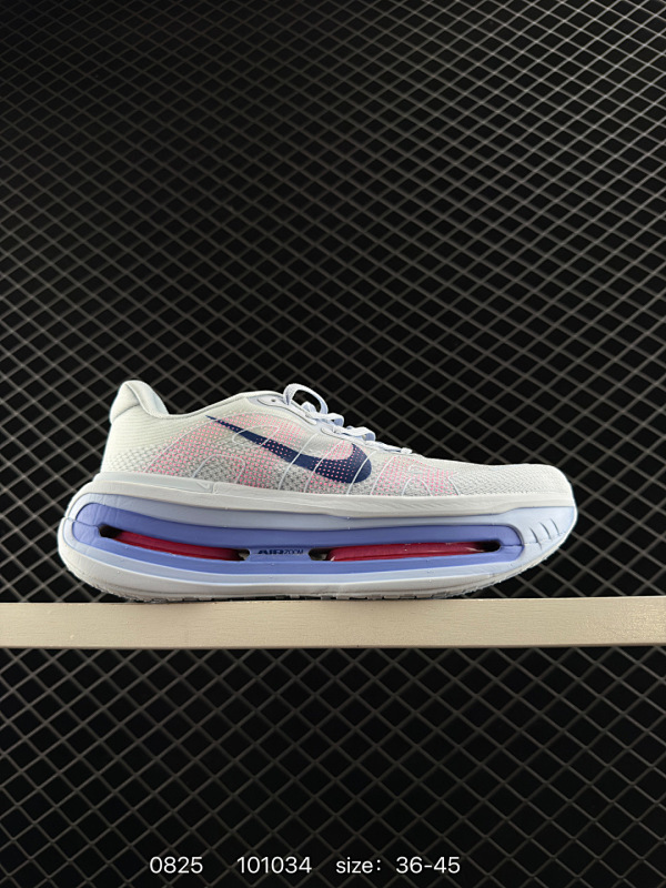 170 公司级✅Nike VOMERO PREMIUM 耐克 舒适减震防滑 低帮跑步鞋 全掌ReactX泡绵中底 前掌和后跟还配备了Air Zoom气垫单元 据说跑起来更快更舒适哦 这次最大的升级点